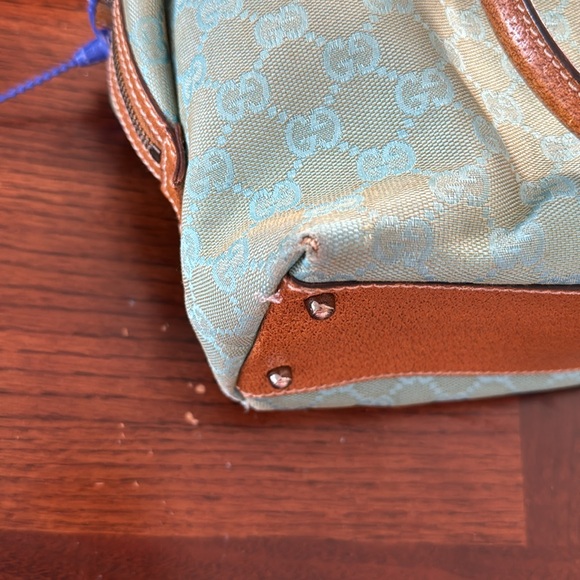 Gucci Blue Bag with Durable Canvas Material and Stylish Leather Handles - Picture 9 of 17